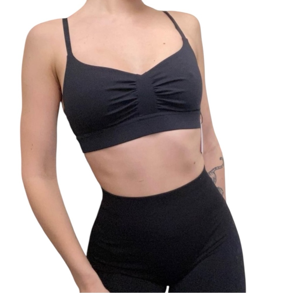 BUY 1 • GET 1 FREE BNWT Bandier black low impact ruched sports bra
